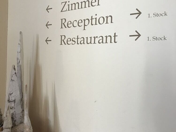 ホテル Danilo Savognin