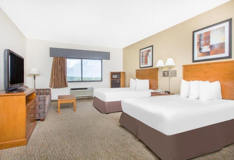 هتل Days Inn By Wyndham Phenix City Near Fort Moore