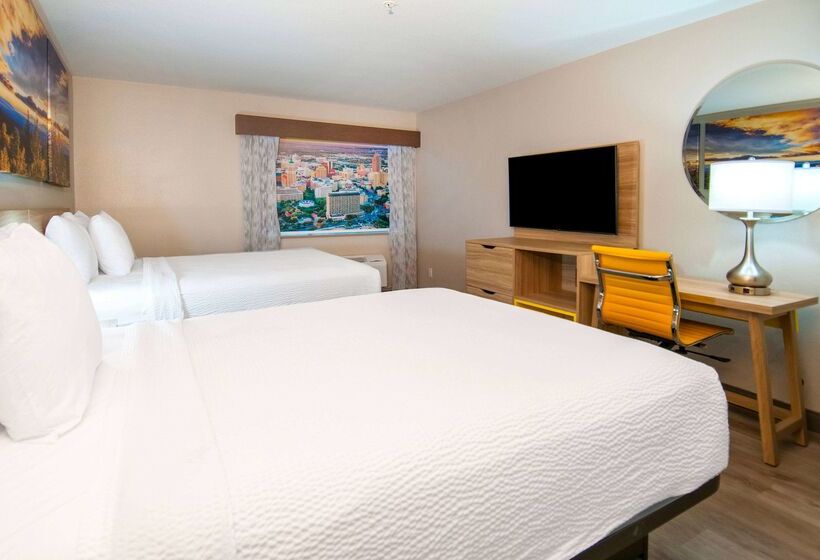 هتل Days Inn & Suites By Wyndham San Antonio North/stone Oak
