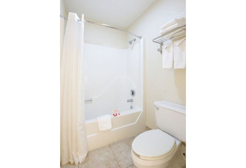 ホテル Econo Lodge