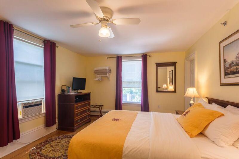 هتل Harding House