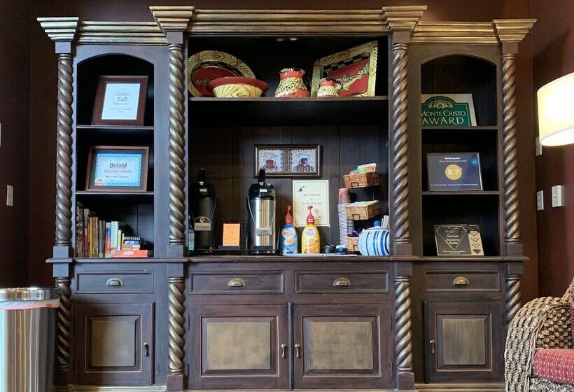 Inn At Port Gardner Everett Waterfront, Ascend Hotel Collection