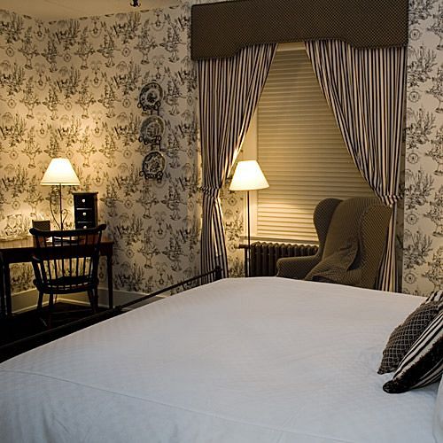 هتل Inn On Broadway