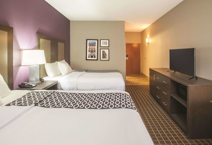 هتل La Quinta By Wyndham Mechanicsburg   Harrisburg