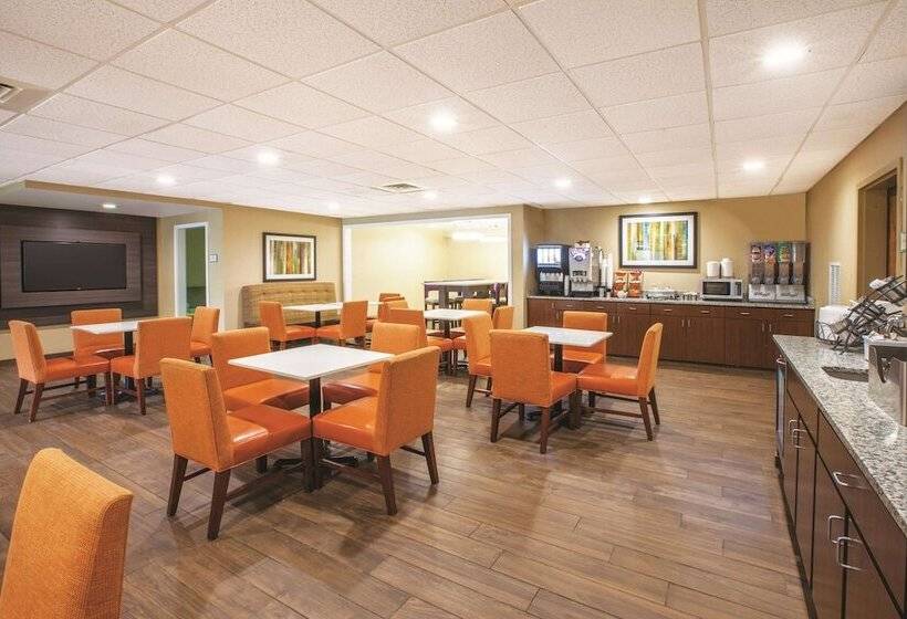 هتل La Quinta By Wyndham Mechanicsburg   Harrisburg