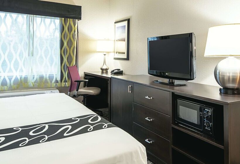 Отель La Quinta Inn By Wyndham Livermore