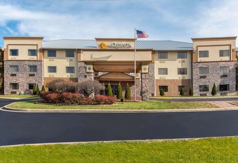호텔 La Quinta Inn & Suites By Wyndham Fairborn Wright Patterson