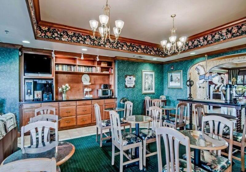 هتل Mainstay Suites Airport