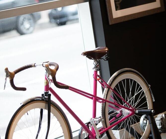 בית מלון כפרי Moxy New Orleans Downtown/french Quarter Area