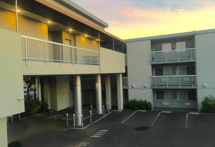 בית מלון כפרי Pacific Motor Inn