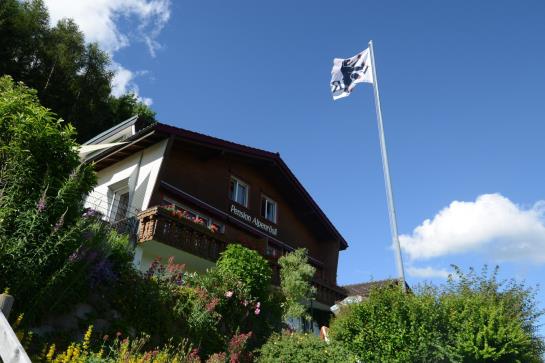 فندق Pension Alpenrosli
