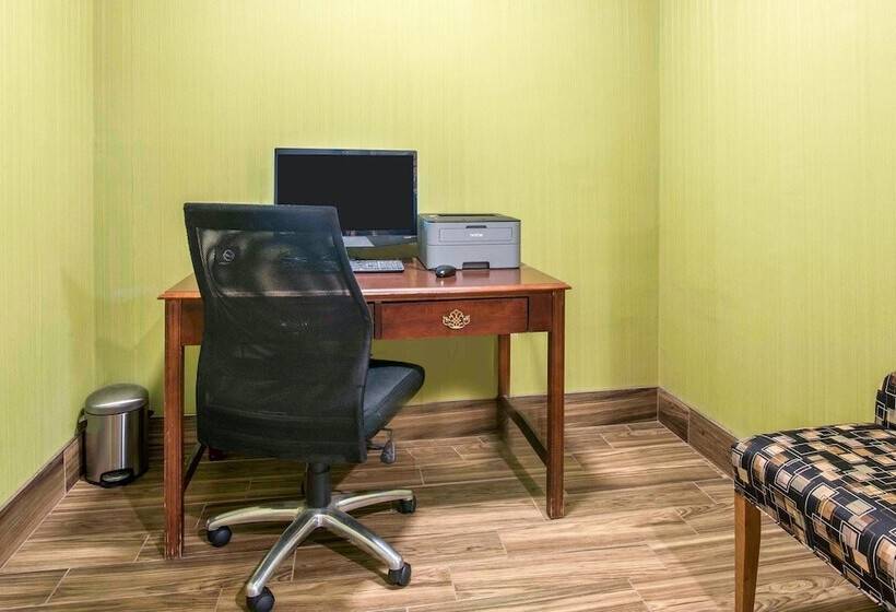 Отель Quality Inn Loudon Concord