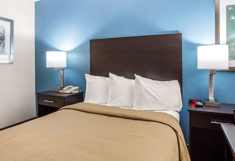 هتل Quality Inn