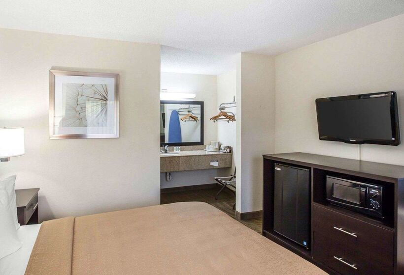 هتل Quality Inn