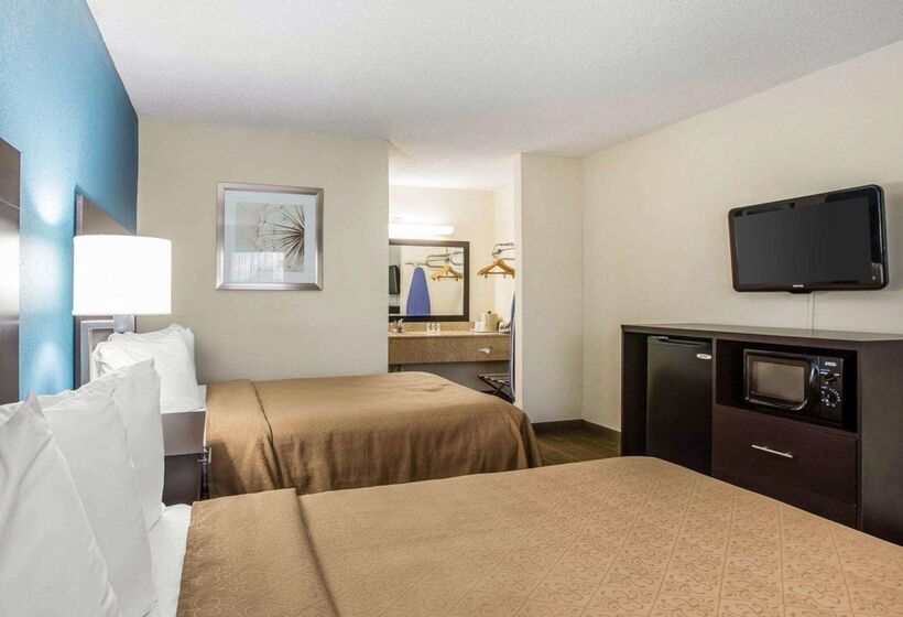 هتل Quality Inn