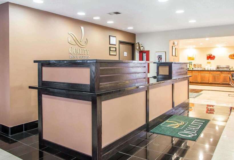 호텔 Quality Inn