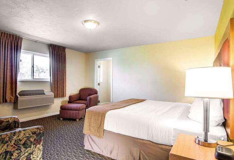 فندق Quality Inn & Suites At Coos Bay