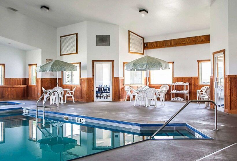 בית מלון כפרי Quality Inn & Suites Eldridge Davenport North