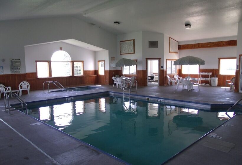 Отель Quality Inn & Suites Eldridge Davenport North