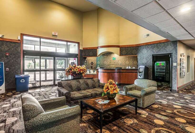 ホテル Quality Inn & Suites