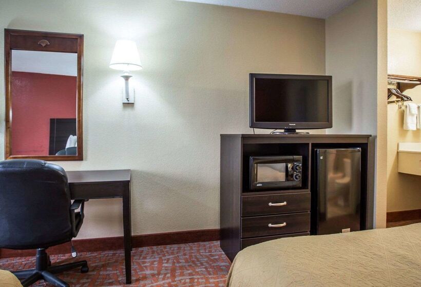 호텔 Quality Inn & Suites Monroe