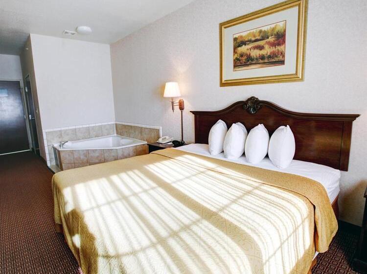 هتل Quality Inn & Suites Near University
