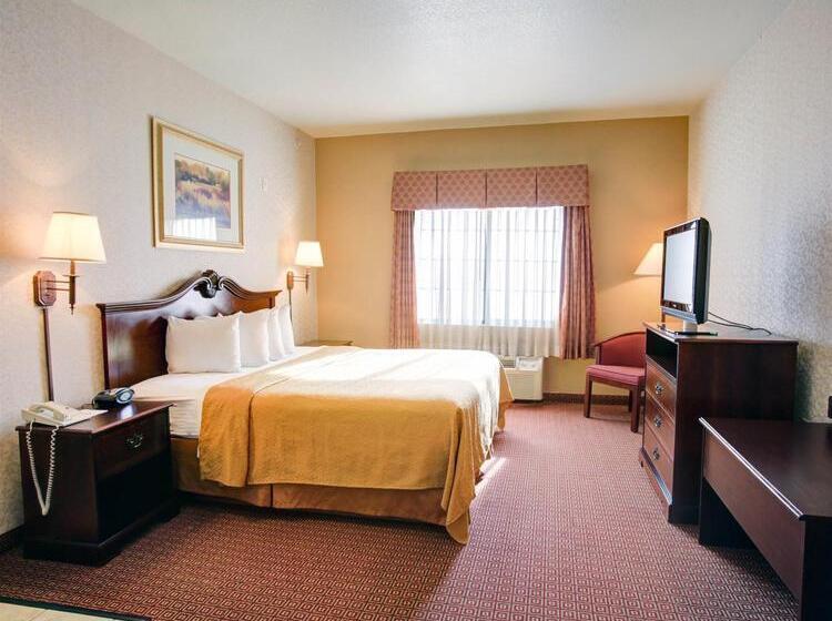 هتل Quality Inn & Suites Near University