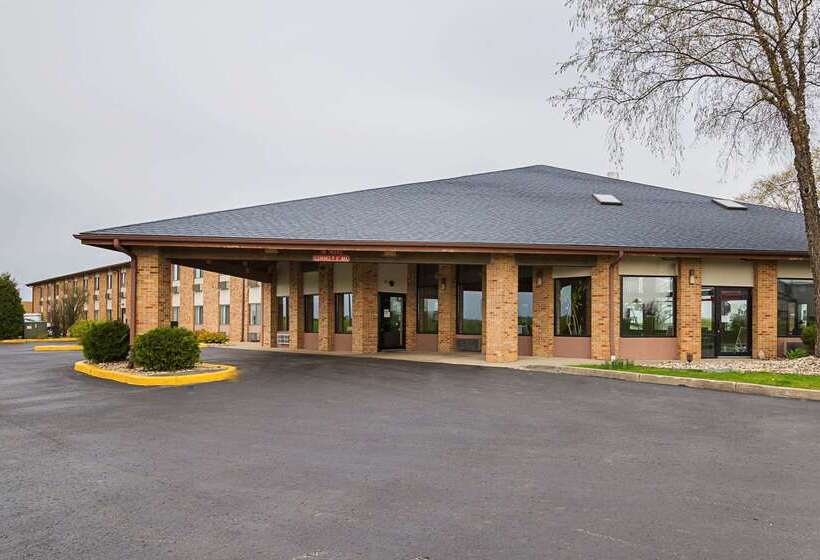 هتل Quality Inn Waverly