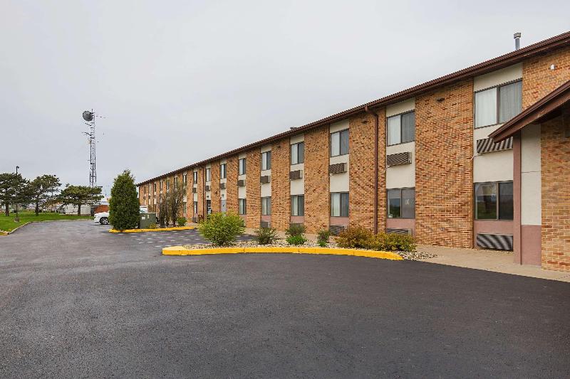 هتل Quality Inn Waverly