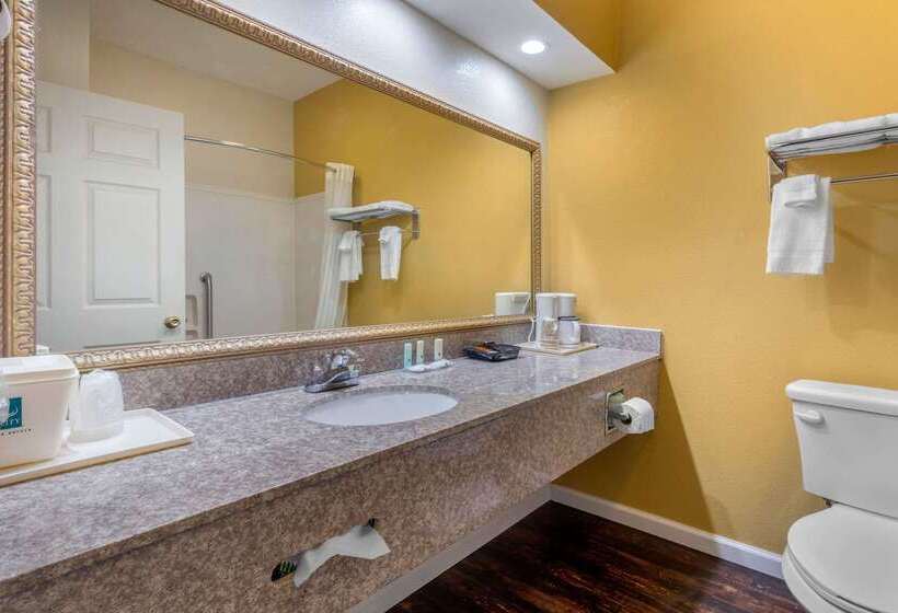 فندق Quality Inn West Memphis I40