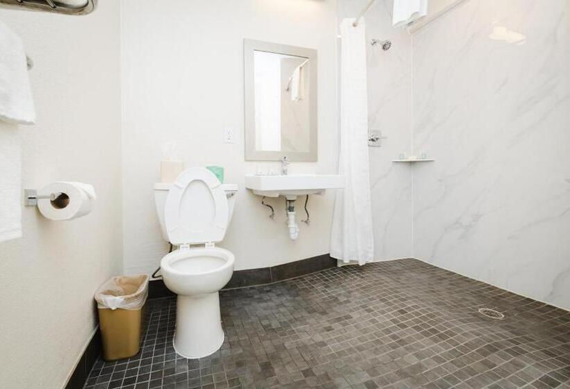 هتل Quality Suites Houston Hobby Airport