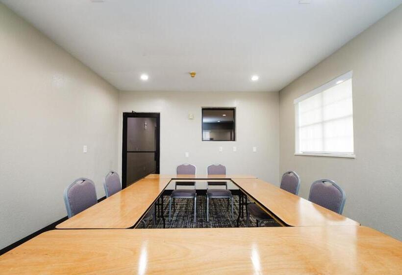 هتل Quality Suites Houston Hobby Airport