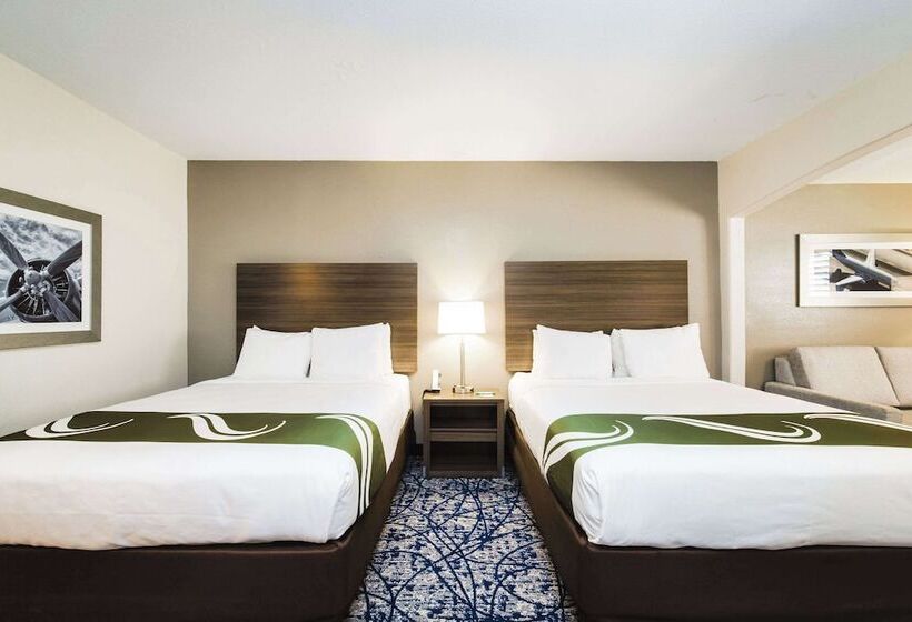 هتل Quality Suites Houston Hobby Airport