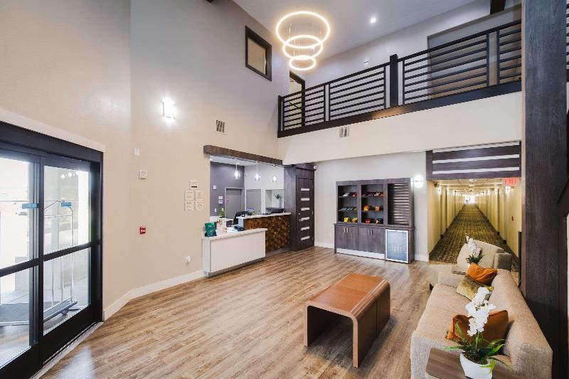 هتل Quality Suites Houston Hobby Airport