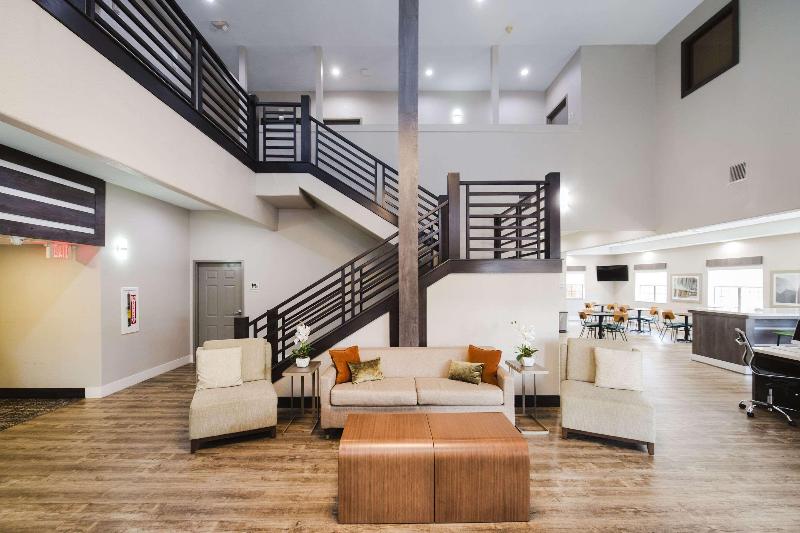 هتل Quality Suites Houston Hobby Airport