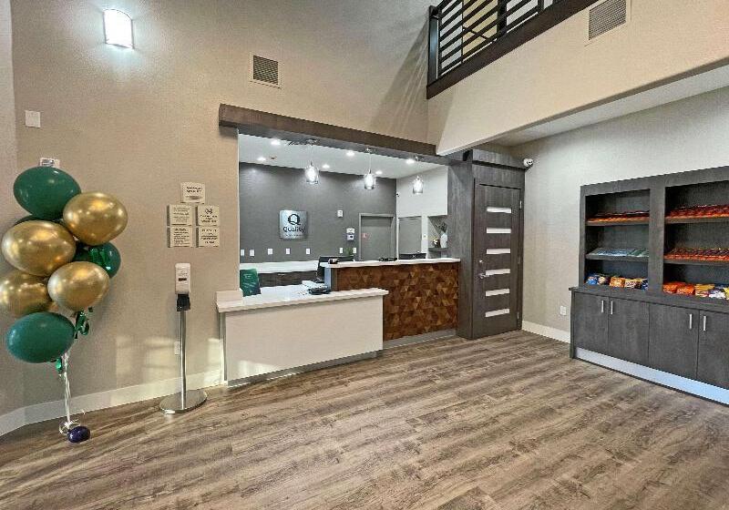 هتل Quality Suites Houston Hobby Airport