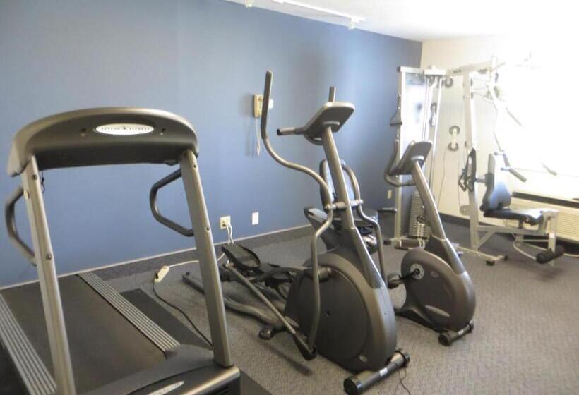 هتل Ramada By Wyndham Springfield North