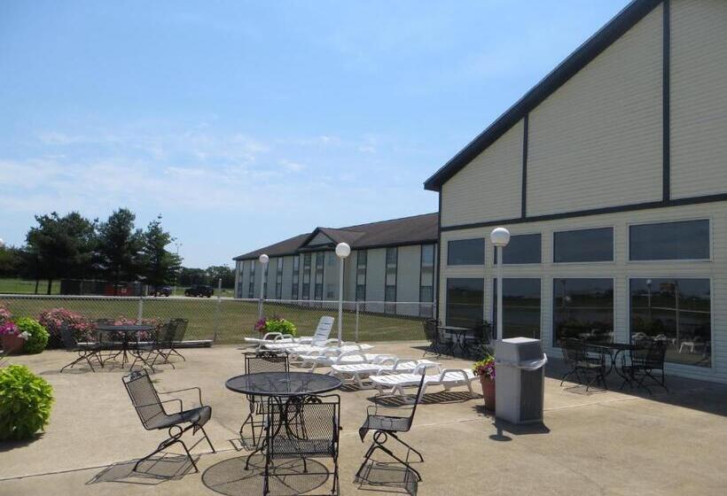 هتل Ramada By Wyndham Springfield North