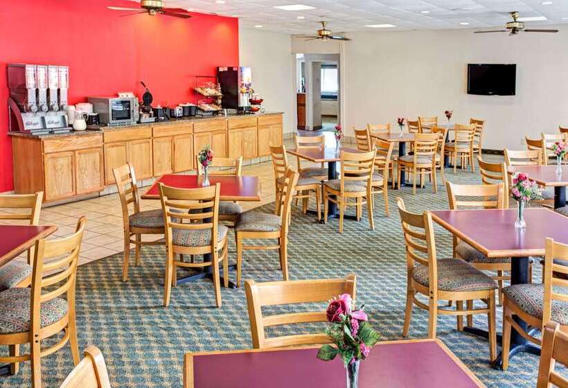 ホテル Ramada By Wyndham Walterboro