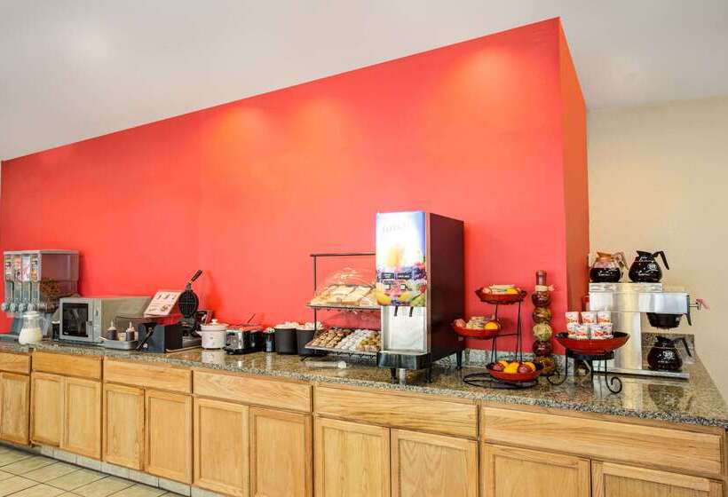 ホテル Ramada By Wyndham Walterboro