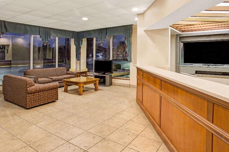 ホテル Ramada By Wyndham Walterboro