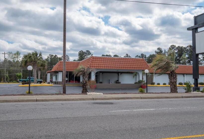 ホテル Ramada By Wyndham Walterboro