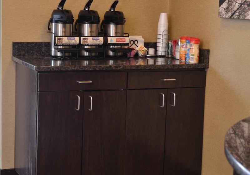 هتل Red Roof Inn Elkhart
