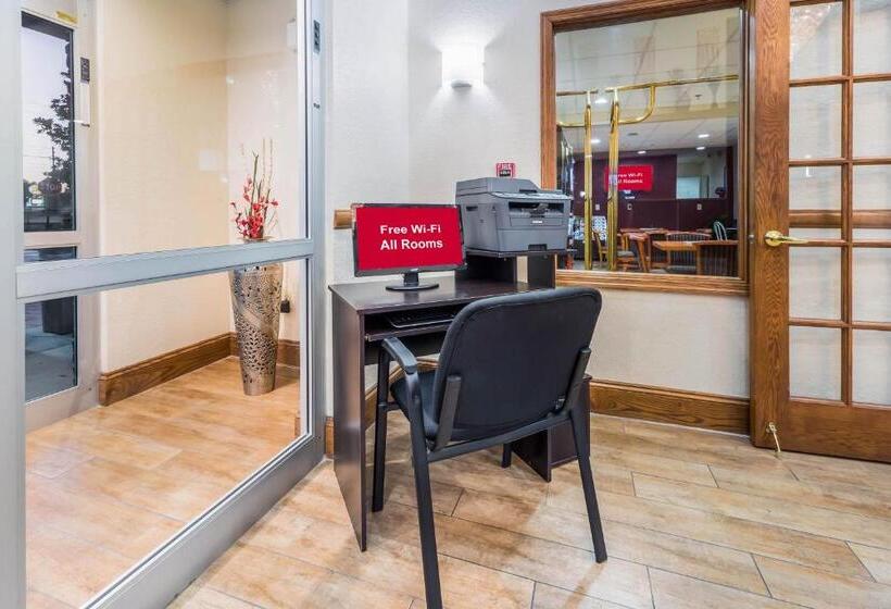 فندق Red Roof Inn Ocala