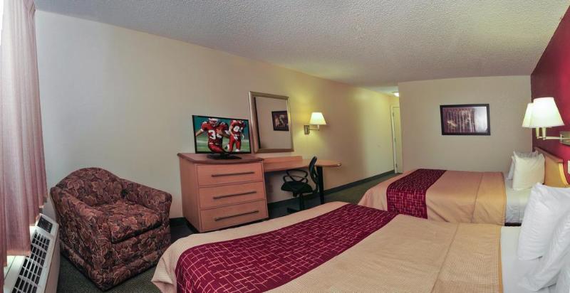 فندق Red Roof Inn & Suites Pensacola East   Milton