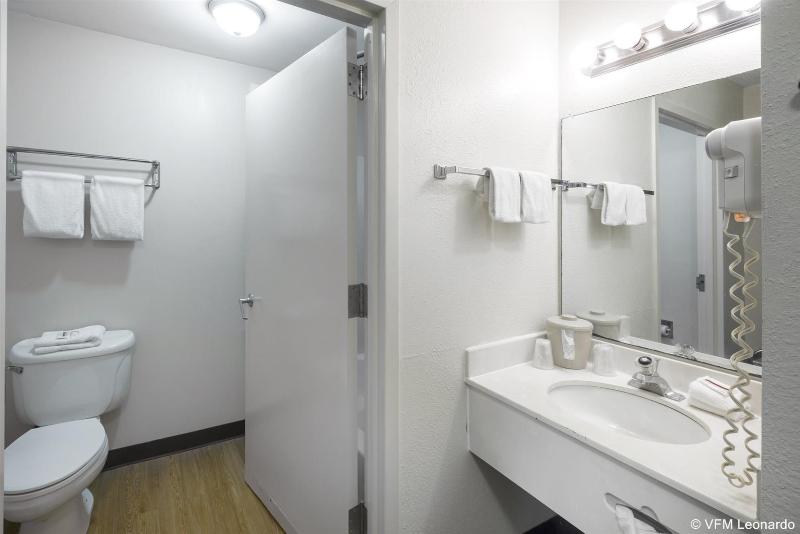 酒店 Red Roof Inn & Suites Savannah Airport