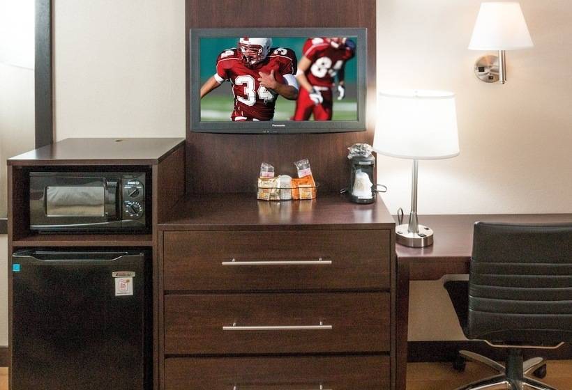Отель Red Roof Inn Plus+ South Deerfield   Amherst