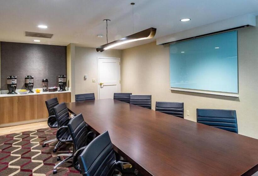 هتل Residence Inn By Marriott Anchorage Midtown
