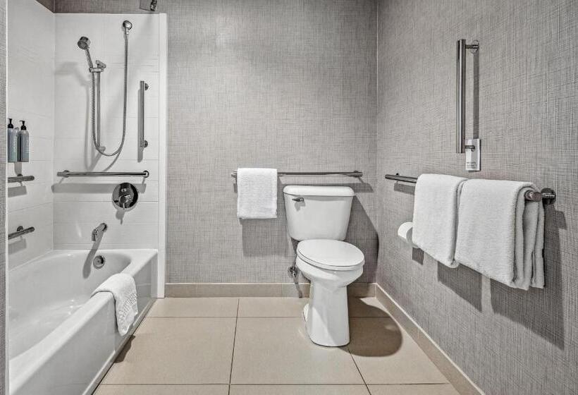 هتل Residence Inn By Marriott Anchorage Midtown