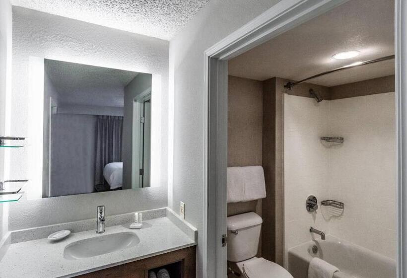 هتل Residence Inn By Marriott Anchorage Midtown